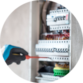 Montagem de paines eletricos